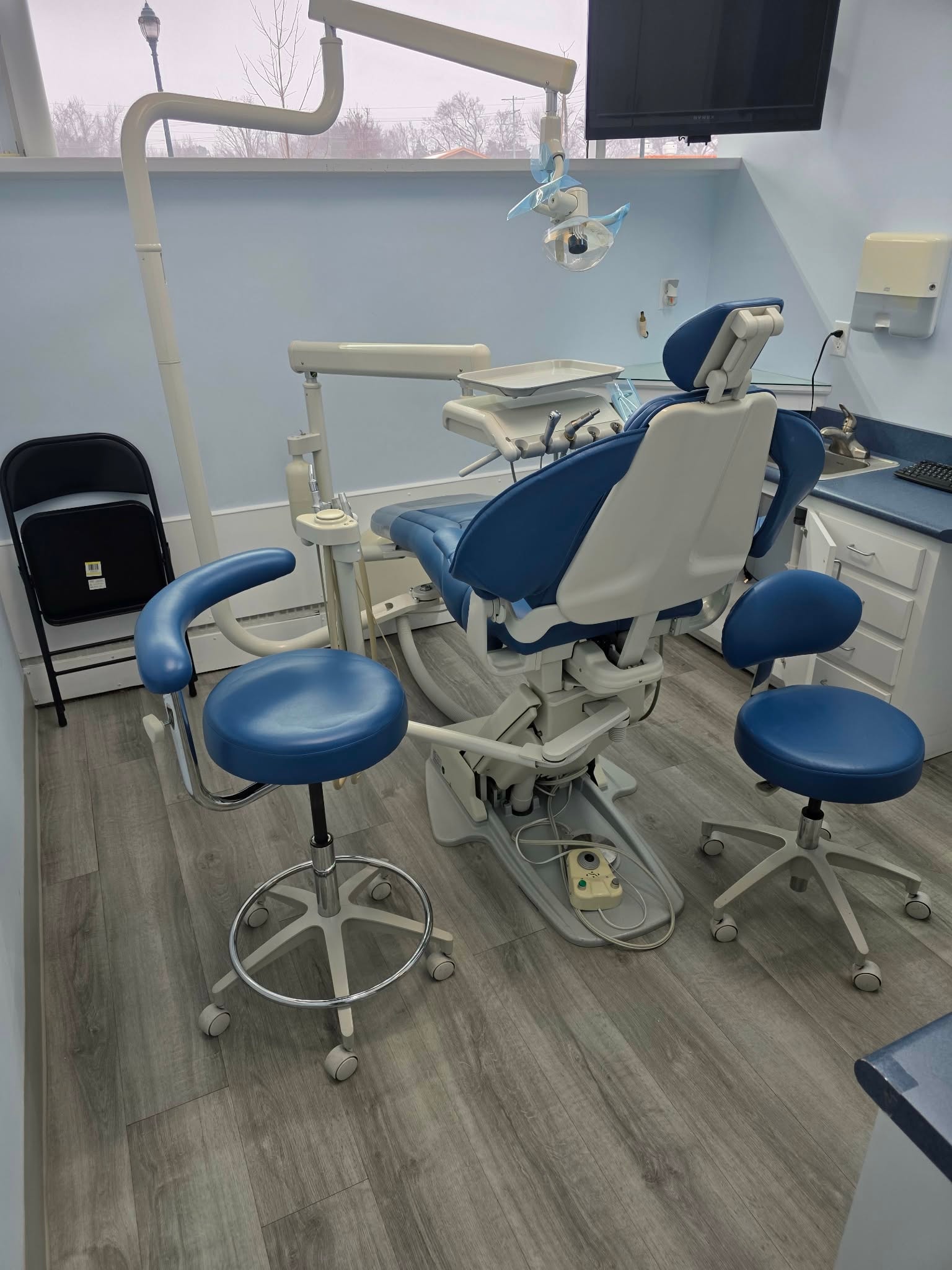 Engle Dental System Chair Package